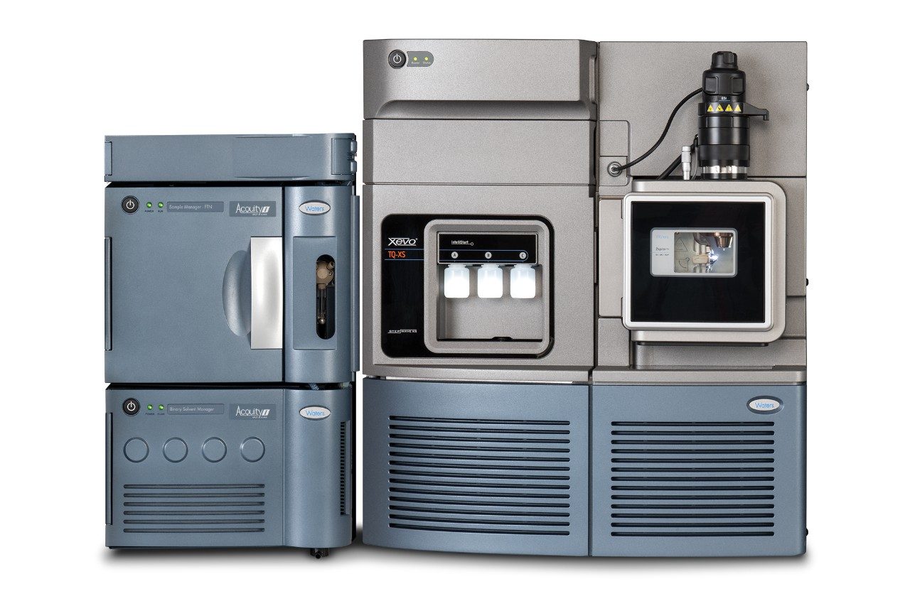 在临床诊断实验室中使用MassTrak ACQUITY UPLC I-Class PLUS/Xevo TQ-XS IVD系统准确定量痕量分析物。